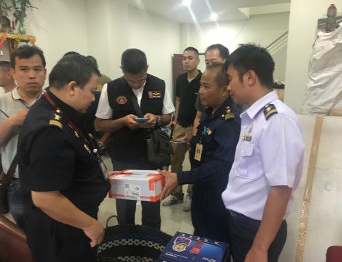 สำนักงาน กสทช. และ เจ้าหน้าทืี่ตำรวจภูธรภาค5 ฯลฯ บุกทลายตรวจยึดเสาสัญญาณอินเทอร์เน็ตเผยแพร่สัญญาณไปยังประเทศเพื่อนบ้าน