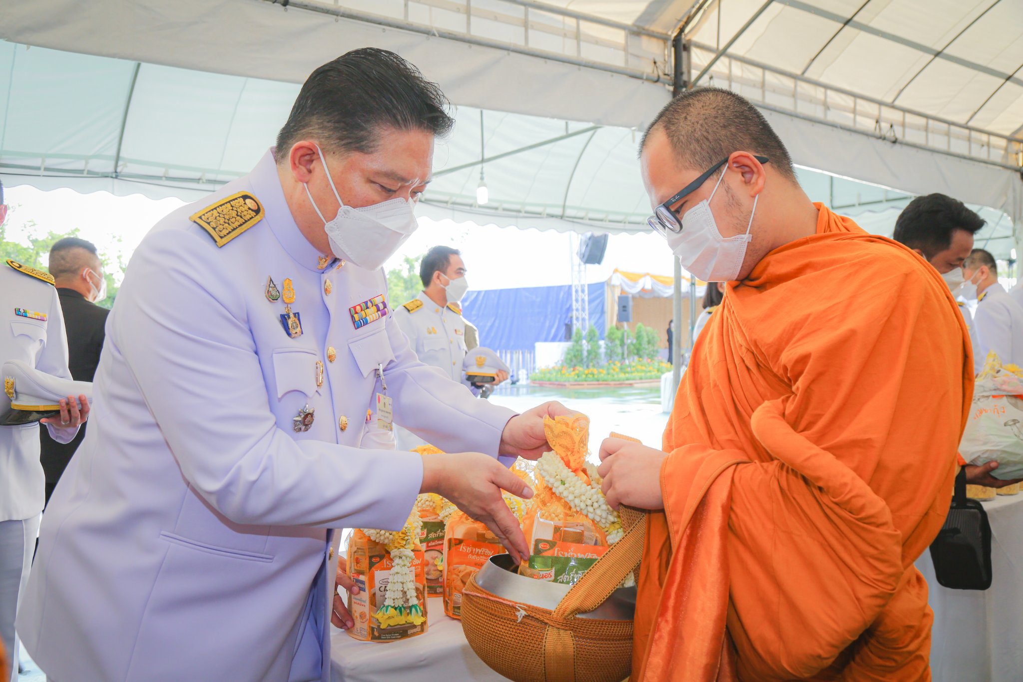 05.jpg